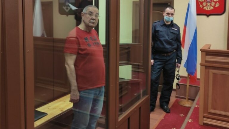 Convicted Father Of Navalny Associate Placed In Detention Center For ‘Violating Restrictions’