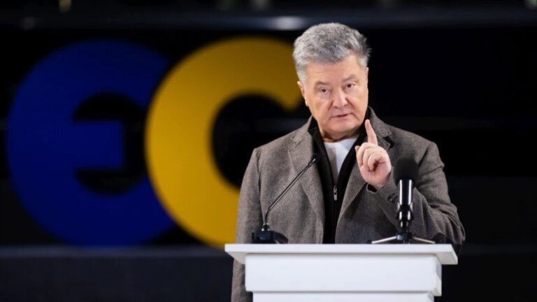 Former President Poroshenko Not Worried He’ll Be Arrested Upon Return To Ukraine