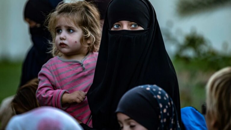 Tajik IS Widows Say They’re Paying For Their Husbands’ Actions, But Courts Aren’t Convinced 